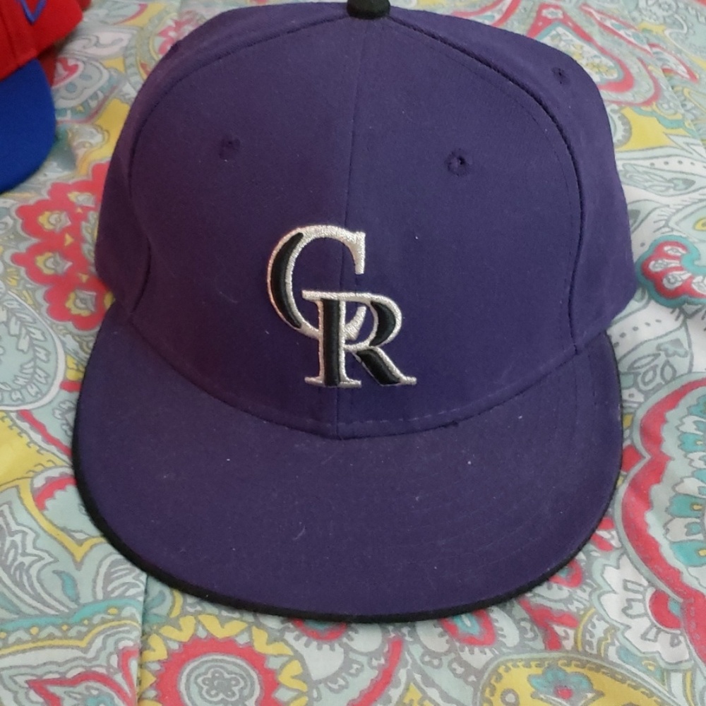 Colorado Rockies fitted size 7 1/4